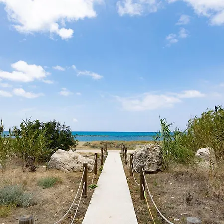 Front 3-schlafzimmer-villa - 1- Linie Vom By Interhome * Lachi