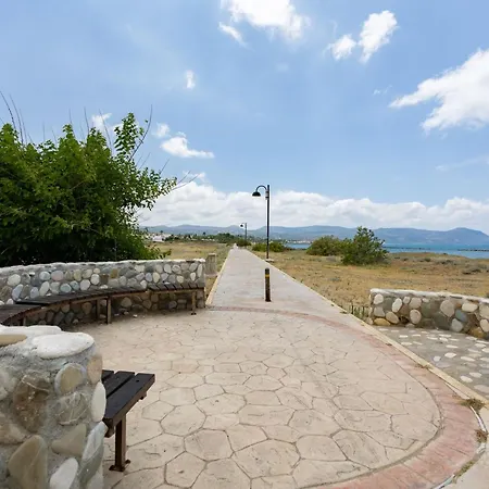 Front 3-schlafzimmer-villa - 1- Linie Vom By Interhome * Lachi