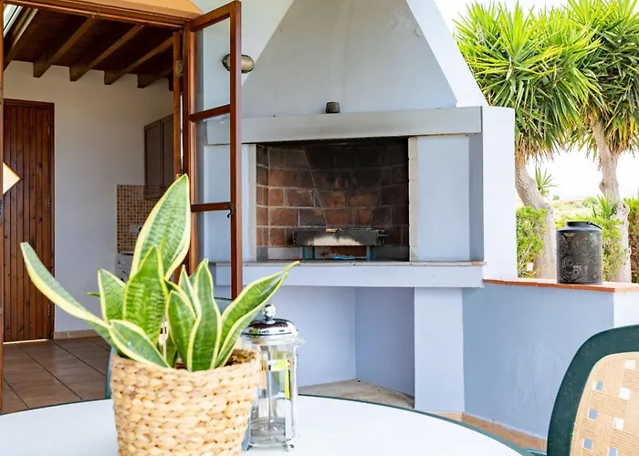 Front 3-schlafzimmer-villa - 1- Linie Vom By Interhome *