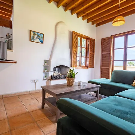 Front 3-schlafzimmer-villa - 1- Linie Vom By Interhome