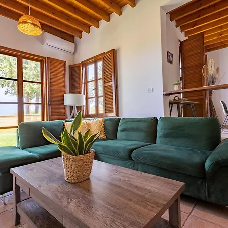 Front 3-schlafzimmer-villa - 1- Linie Vom By Interhome Lachi